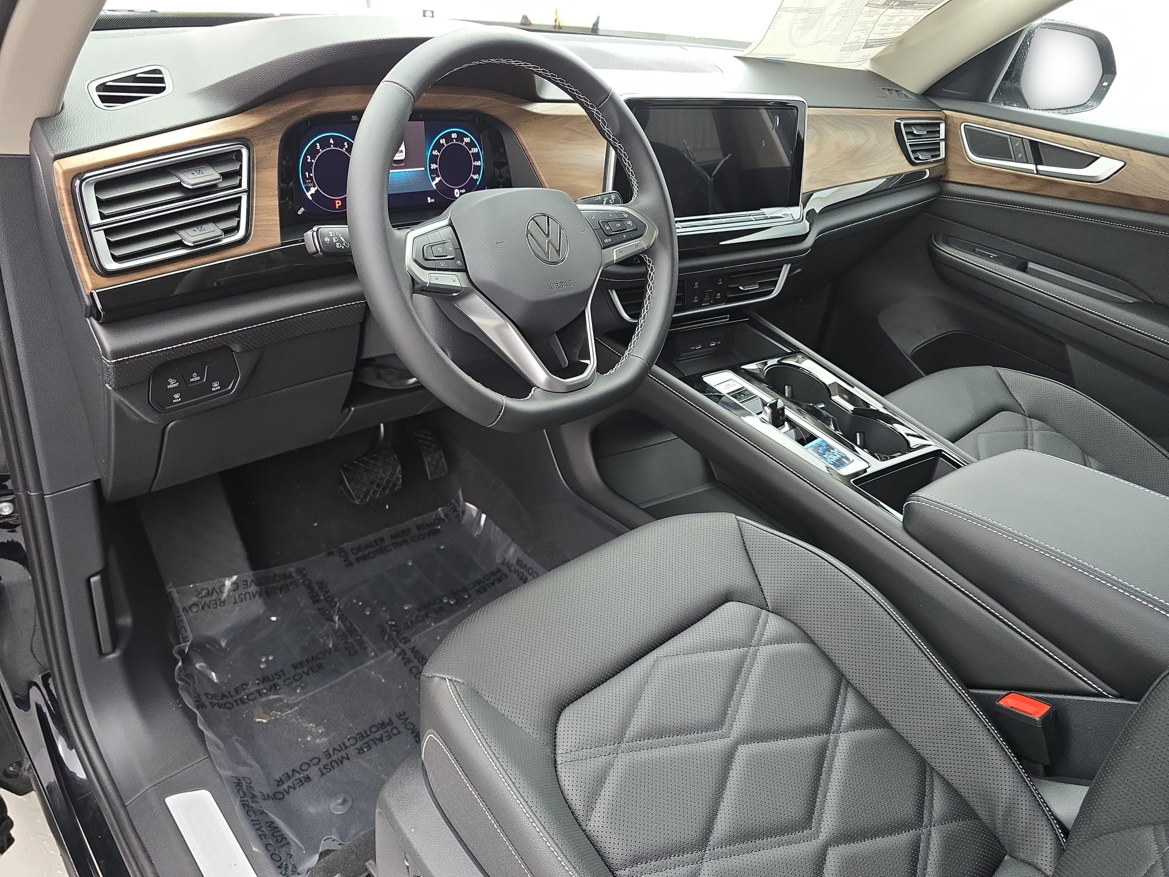 New 2026 Volkswagen Atlas SE FWD image 17