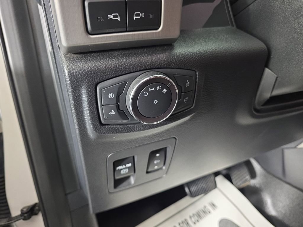 Used 2019 Ford F150 Platinum w/ Max Trailer Tow Package image 15