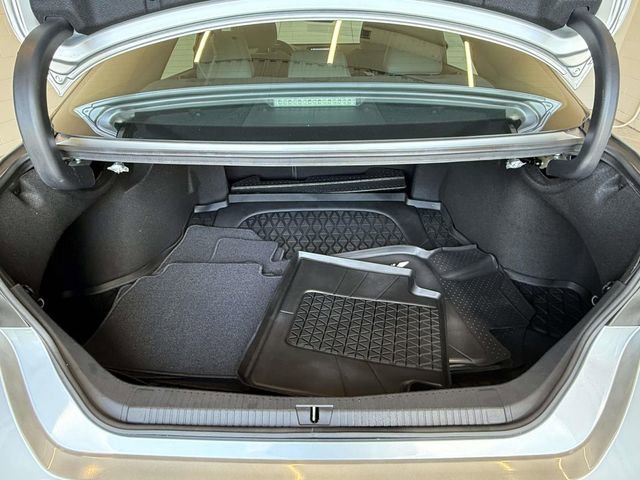 Used 2020 Toyota Avalon Limited w/ Advanced Safety Package image 17
