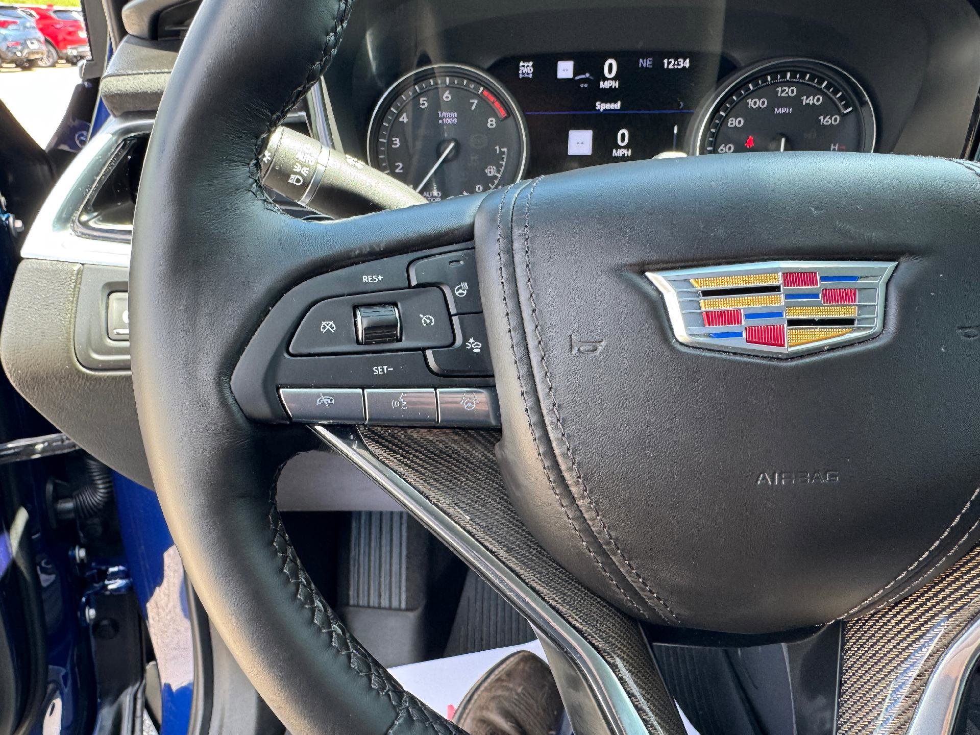 Used 2025 Cadillac XT6 Premium Luxury w/ Platinum Package image 22