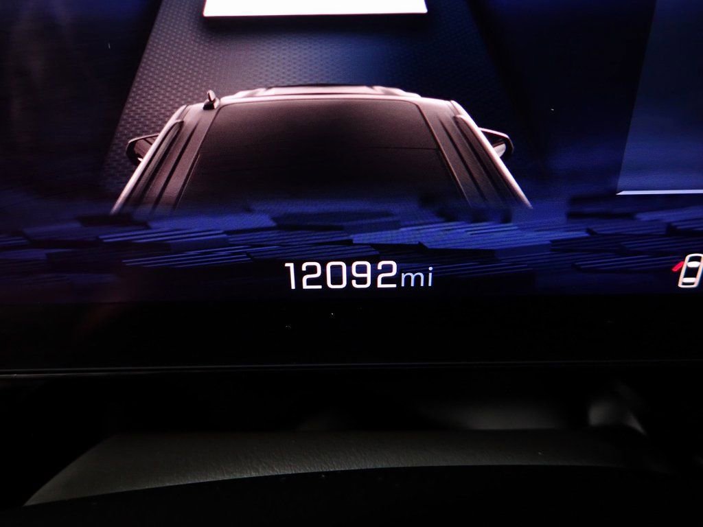 Used 2025 Chevrolet Tahoe Z71 image 26