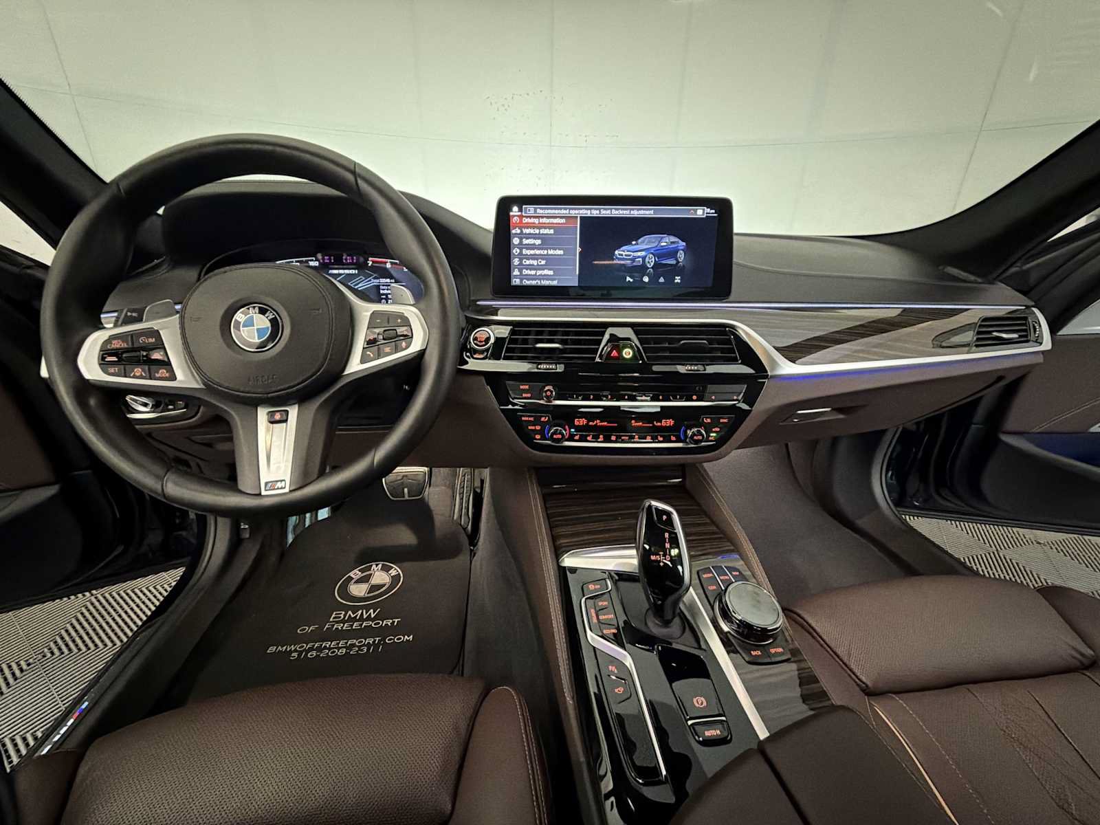 Used 2022 BMW M550i xDrive w/ Executive Package AWD/4WD image 12