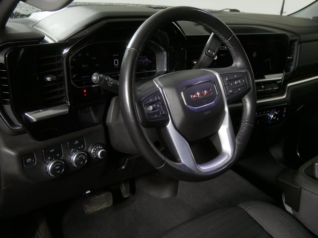 Used 2022 GMC Sierra 1500 SLE AWD/4WD image 11
