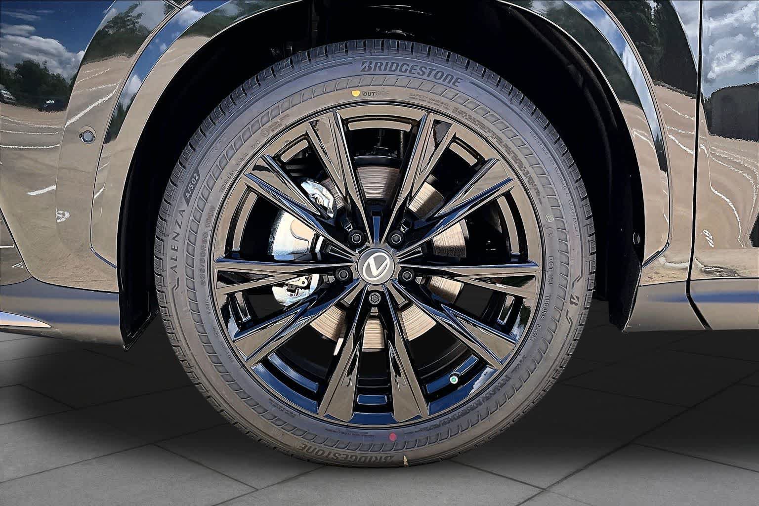 New 2026 Lexus NX 350 F Sport AWD/4WD image 11