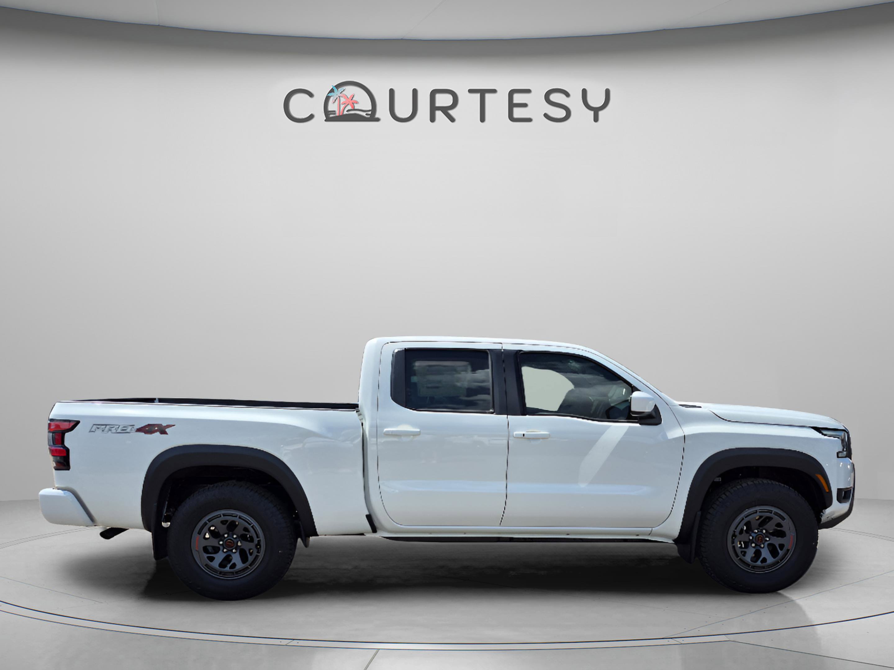 New 2026 Nissan Frontier PRO-4X w/ Tow Package AWD/4WD image 7