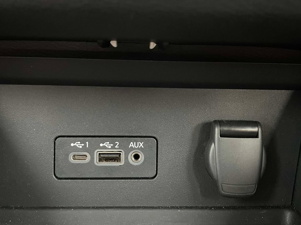 Used 2023 Nissan Sentra SV FWD image 29