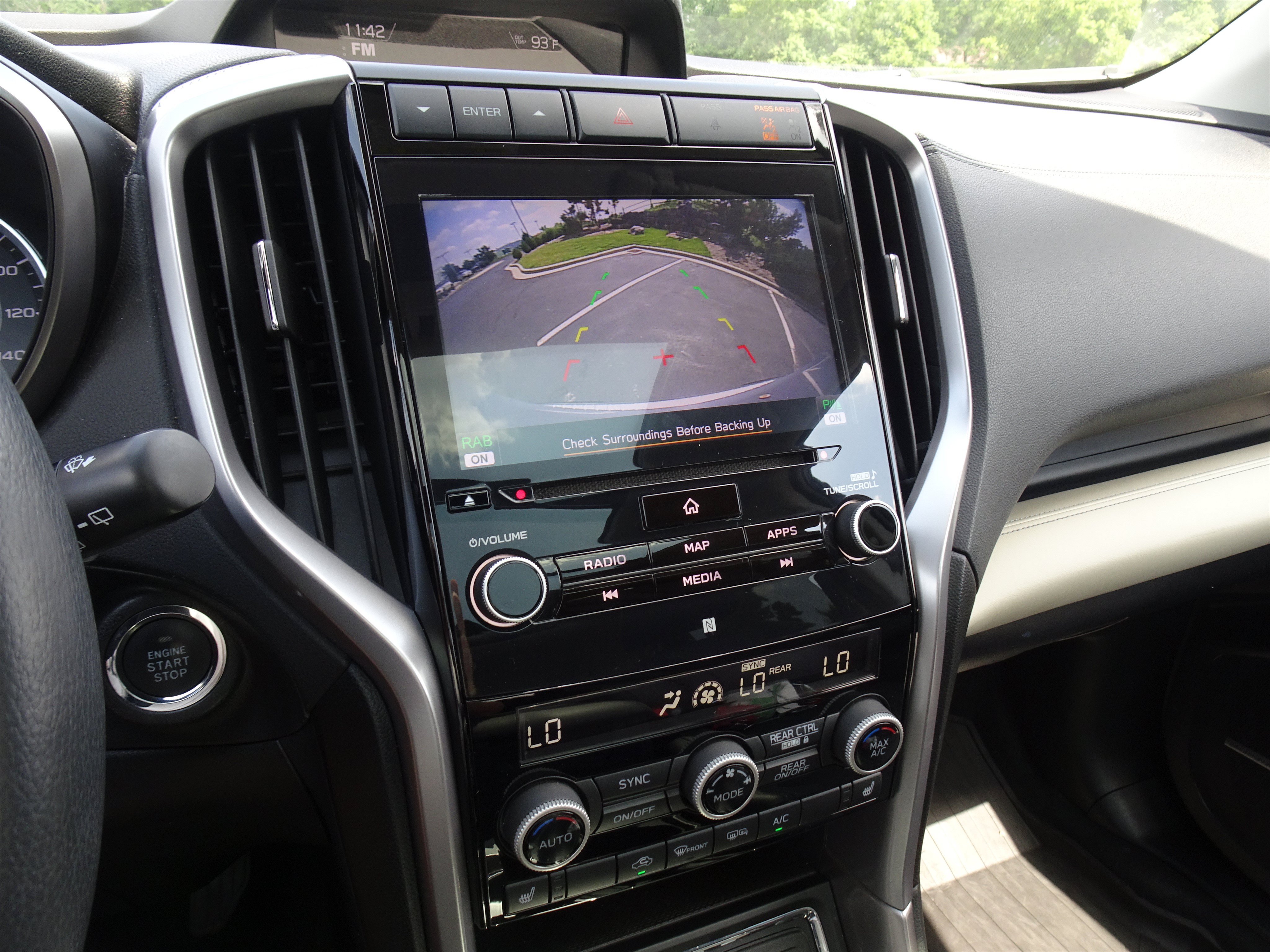 Used 2020 Subaru Ascent Limited w/ Technology Package AWD/4WD image 4