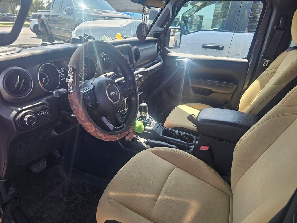 Used 2022 Jeep Wrangler Sport AWD/4WD image 7