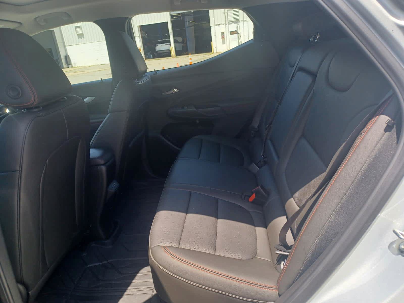 Used 2023 Chevrolet Bolt EUV Premier w/ Sun & Sound Package FWD image 20