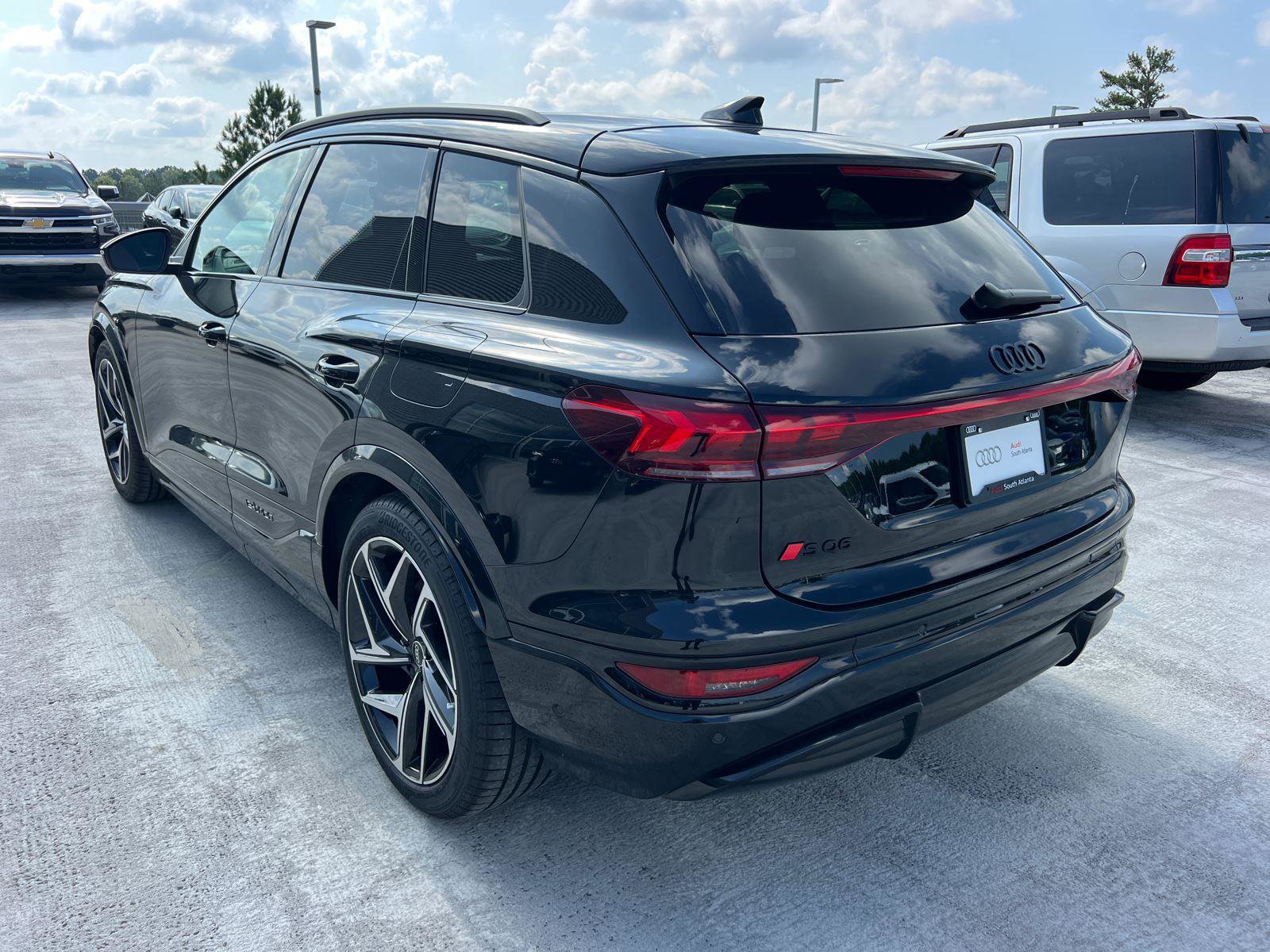New 2025 Audi SQ6 e-tron Prestige image 7