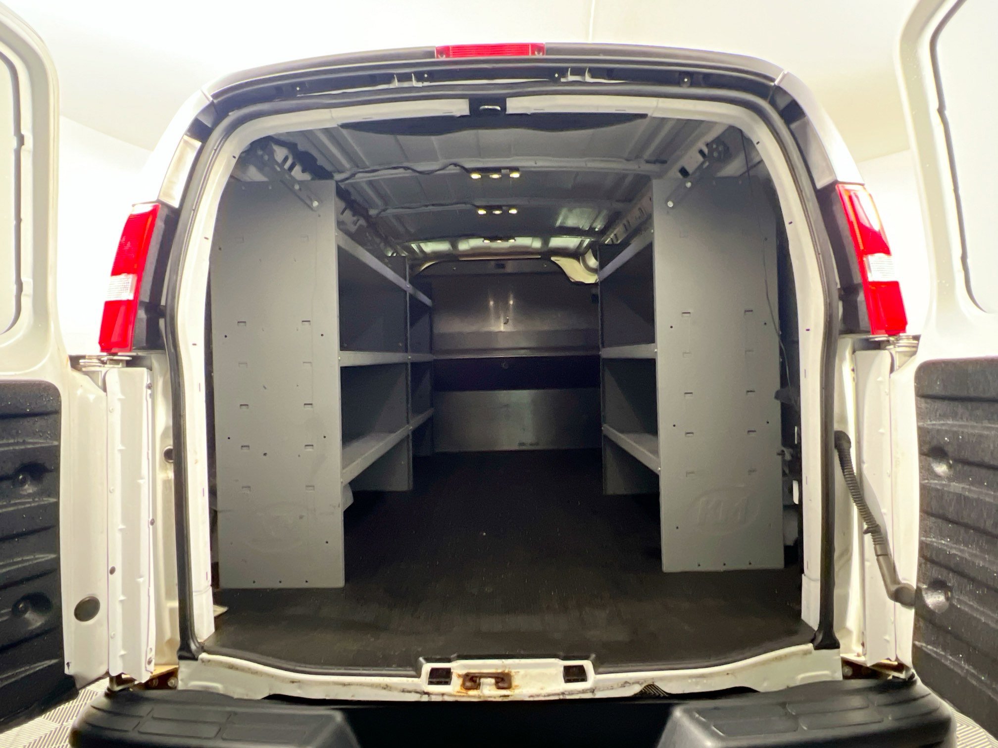 Used 2019 Chevrolet Express 2500 w/ Driver Convenience Package image 31