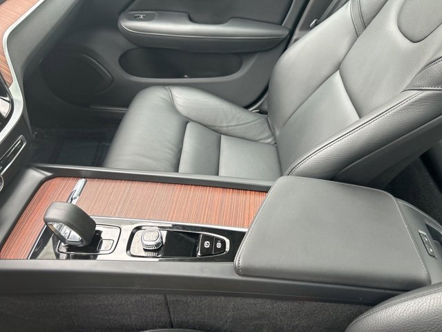 Certified 2023 Volvo S60 B5 Plus w/ Climate Package image 27