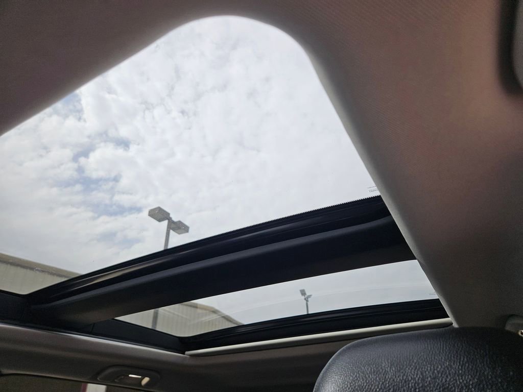 Used 2025 MAZDA CX-50 AWD 2.5 Hybrid w/ Premium Pkg image 23