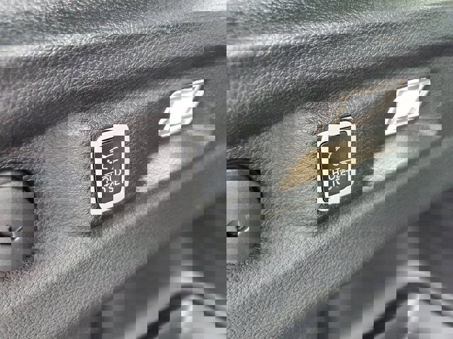 Used 2023 Jeep Grand Cherokee L Laredo image 12