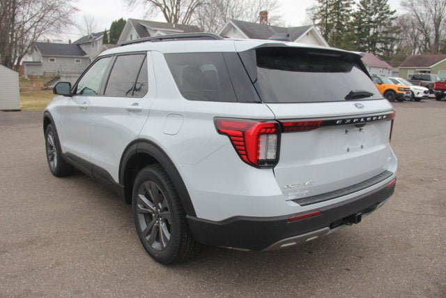 New 2026 Ford Explorer Active w/ Active Comfort Package AWD/4WD image 2