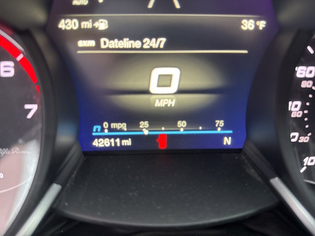 Used 2023 Alfa Romeo Stelvio Ti image 38