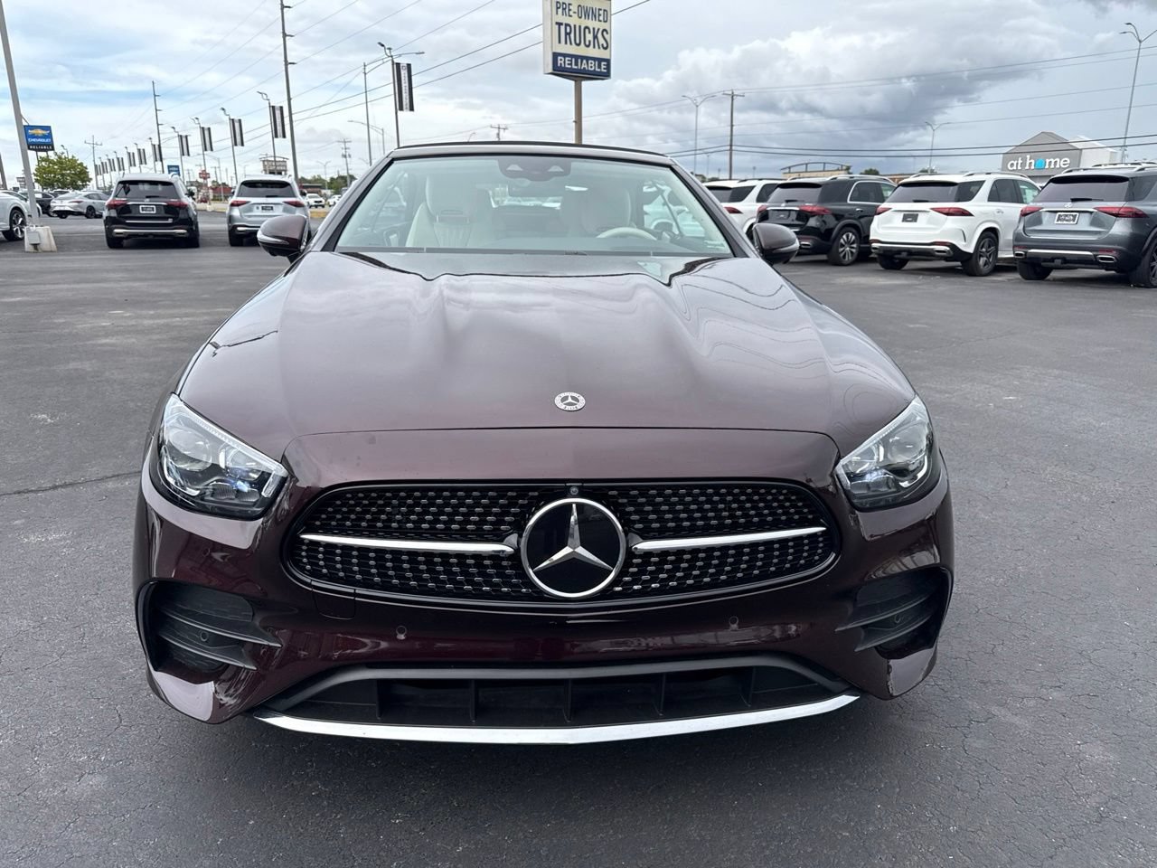 Used 2023 Mercedes-Benz E 450 4MATIC Cabriolet image 3