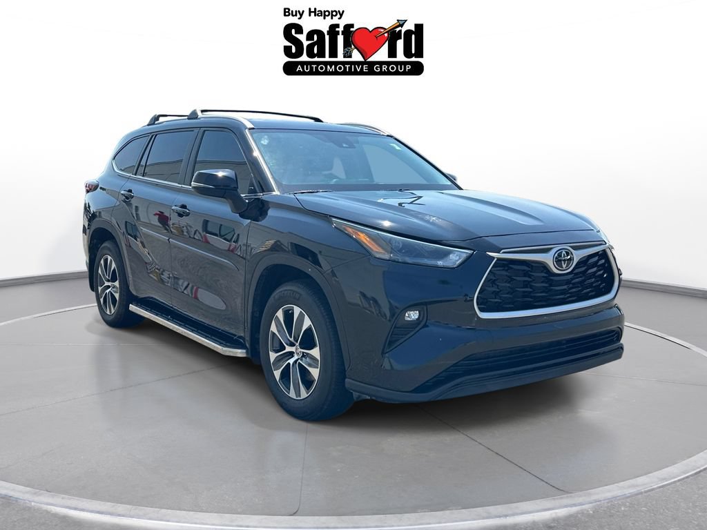 Used 2024 Toyota Highlander XLE AWD/4WD image 10