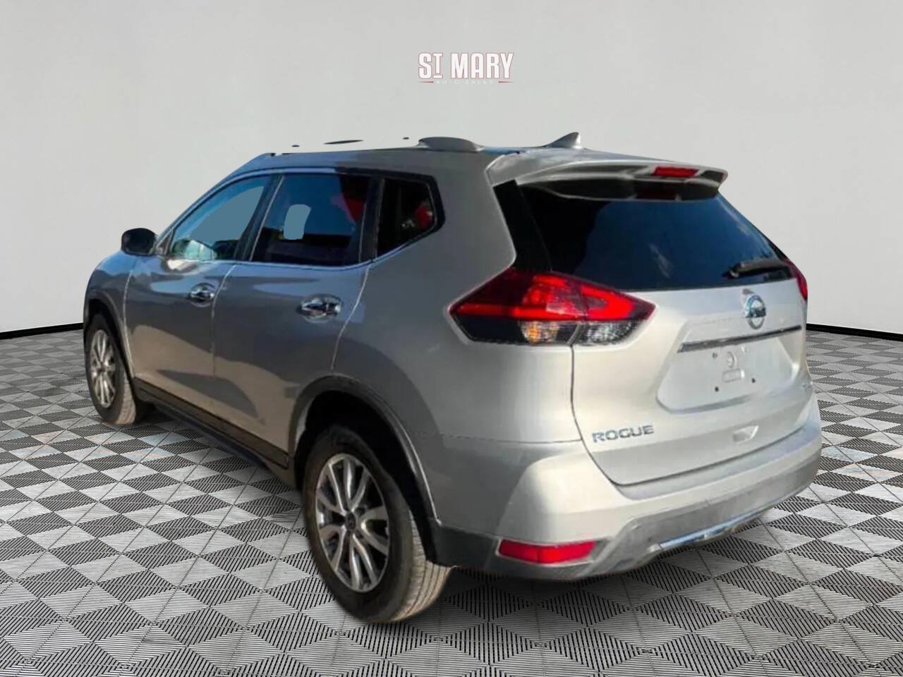 Used 2017 Nissan Rogue SV AWD/4WD image 2