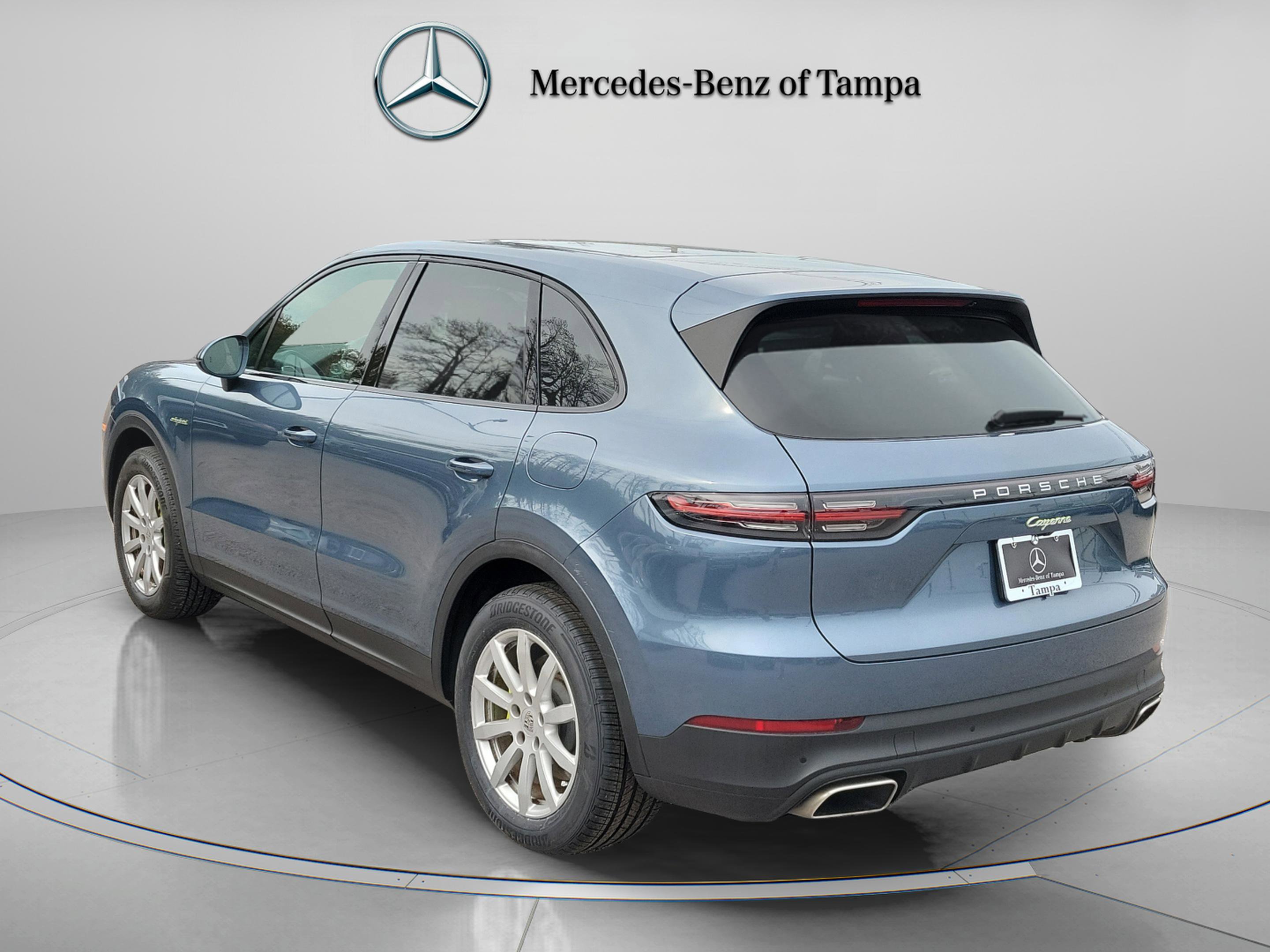 Used 2020 Porsche Cayenne E-Hybrid image 3