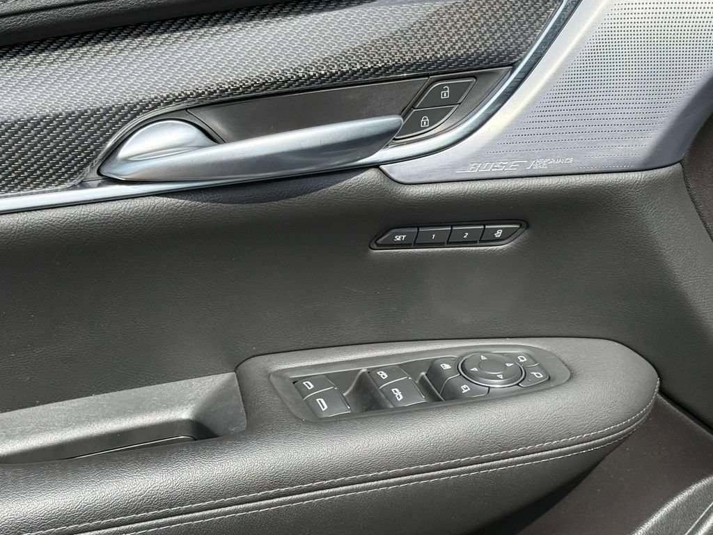 Used 2023 Cadillac XT5 Sportv w/ Technology Package AWD/4WD image 21