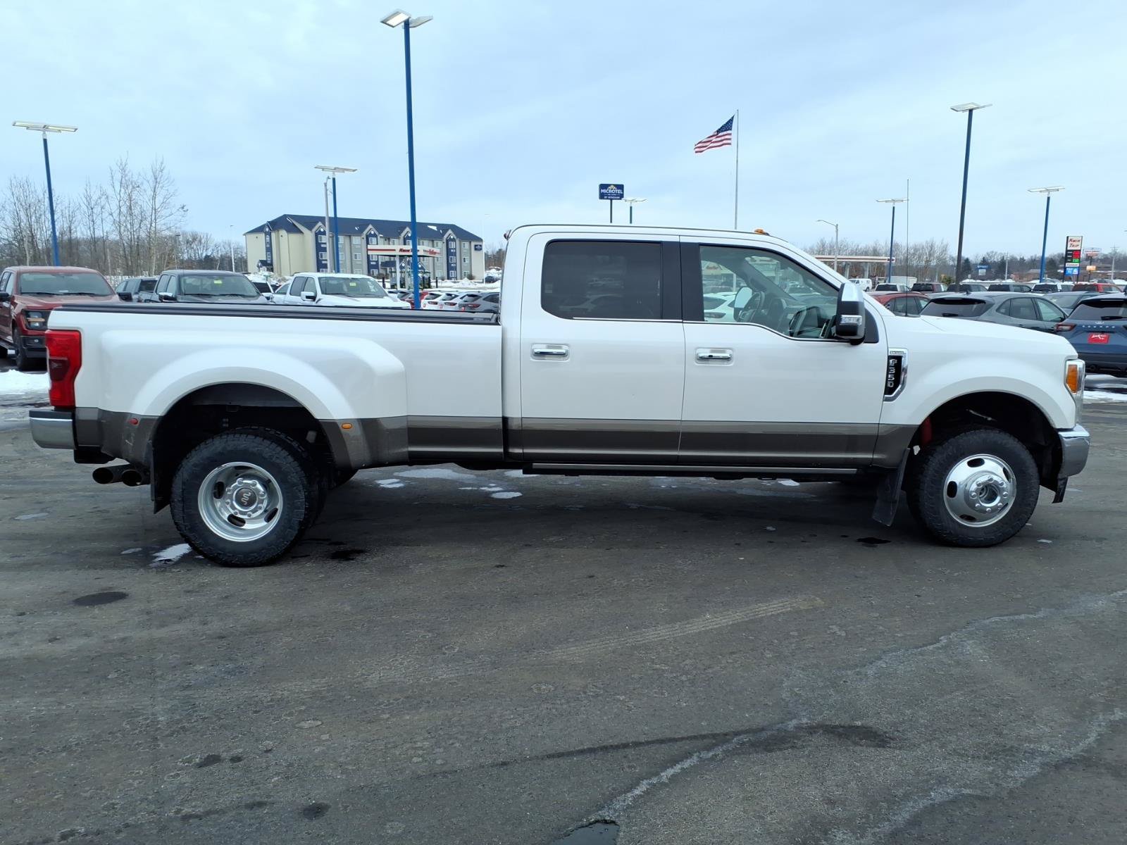 Used 2017 Ford F350 King Ranch w/ King Ranch Ultimate Package AWD/4WD image 7