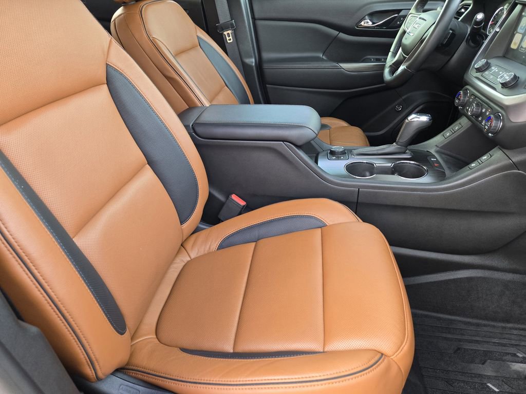 Used 2017 GMC Acadia SLT image 11