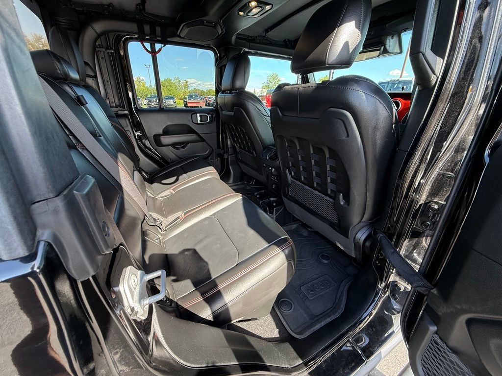 Used 2021 Jeep Gladiator Rubicon AWD/4WD image 14