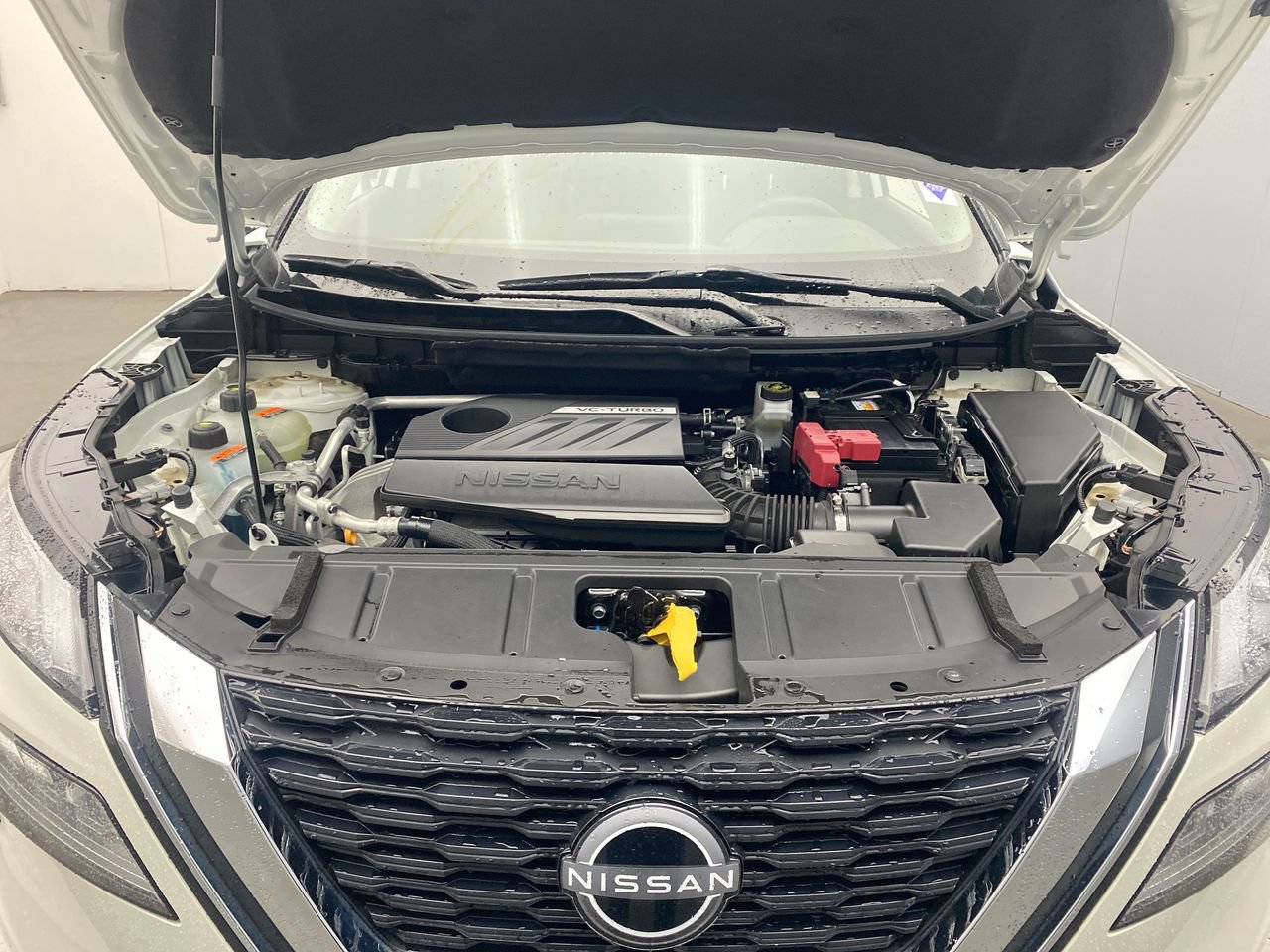 Used 2023 Nissan Rogue SL AWD/4WD image 11