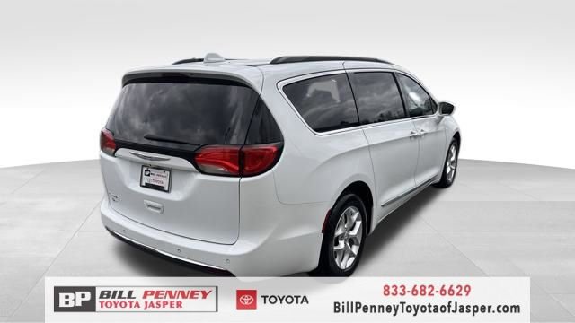 Used 2017 Chrysler Pacifica Touring-L w/ Tire & Wheel Group image 5