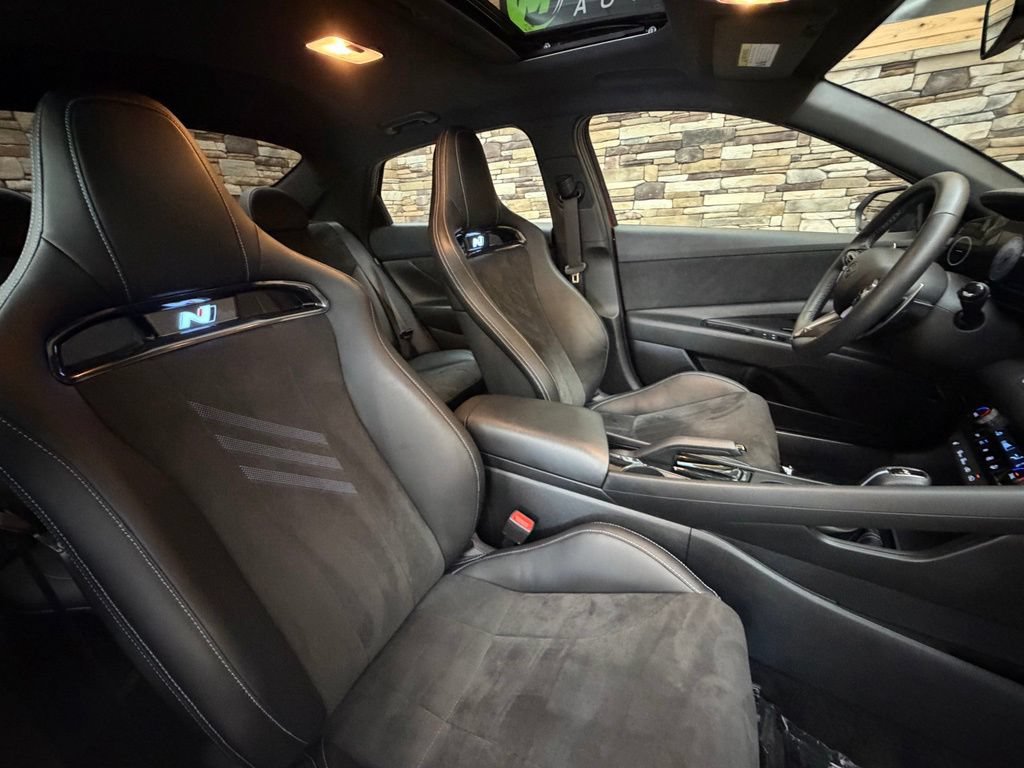 Used 2024 Hyundai Elantra N FWD image 26