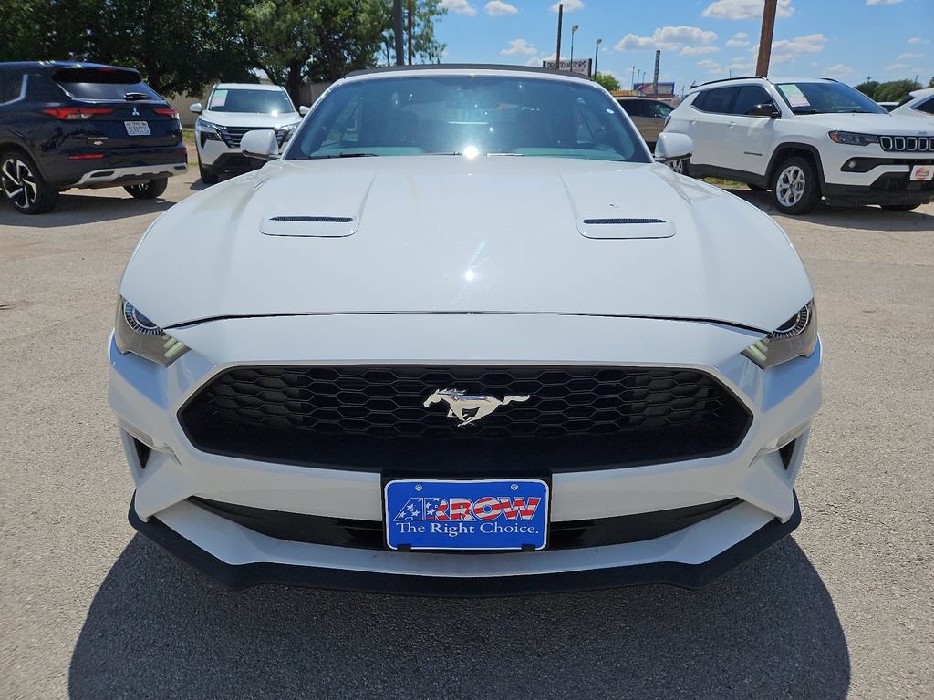 Used 2020 Ford Mustang Premium RWD image 3