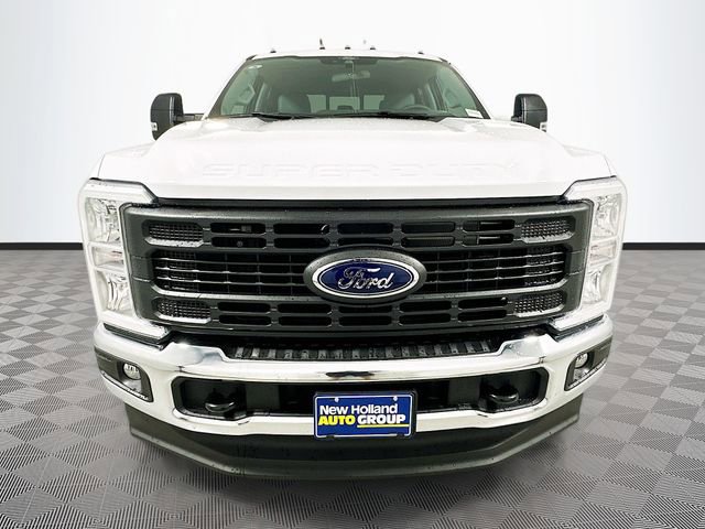 New 2026 Ford F350 XL w/ XL Chrome Package image 2
