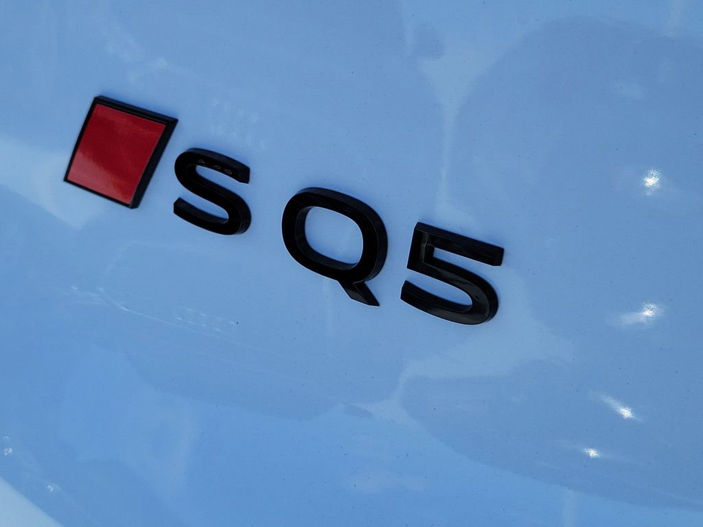 New 2025 Audi SQ5 Prestige image 5