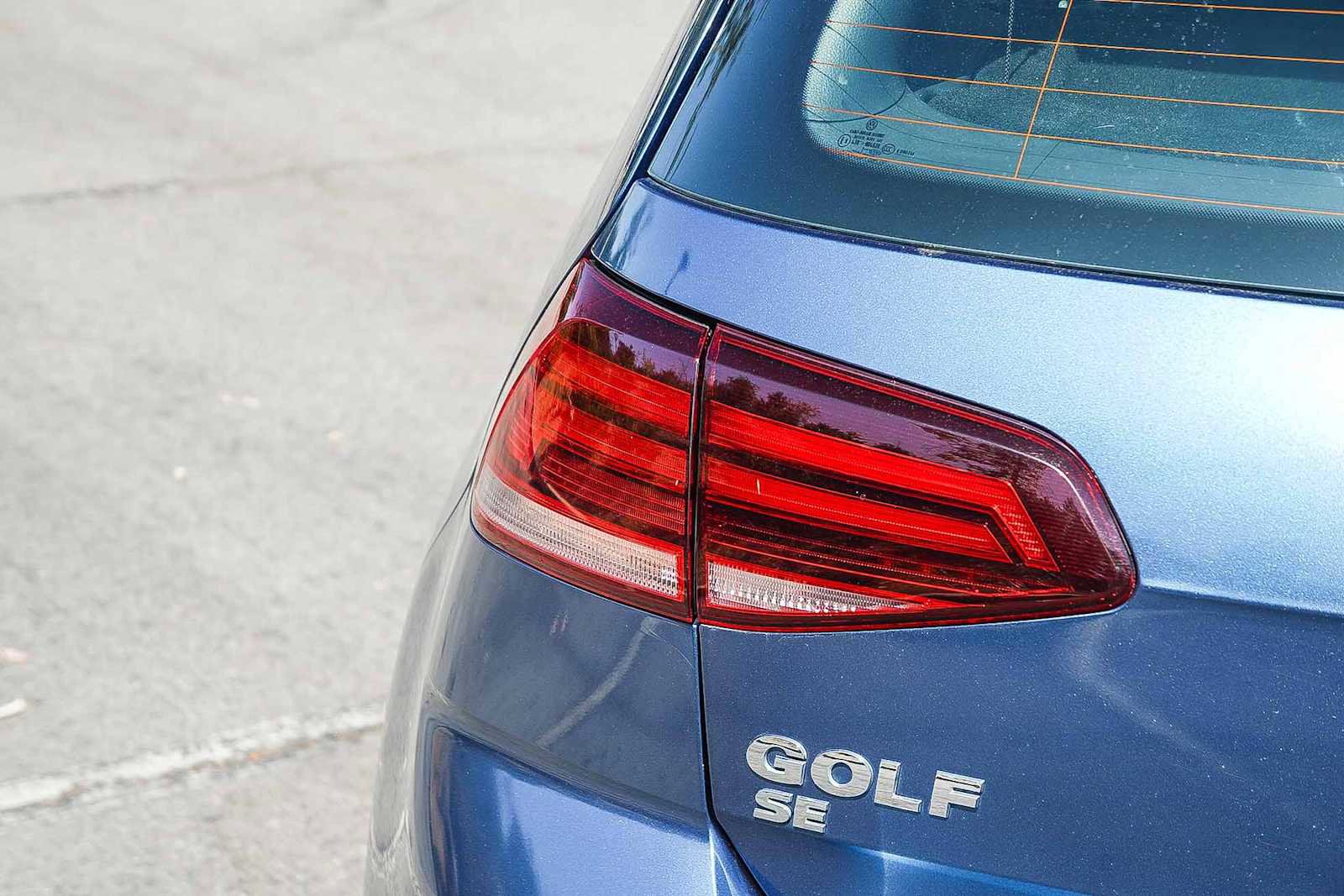 Used 2018 Volkswagen Golf SE FWD image 7