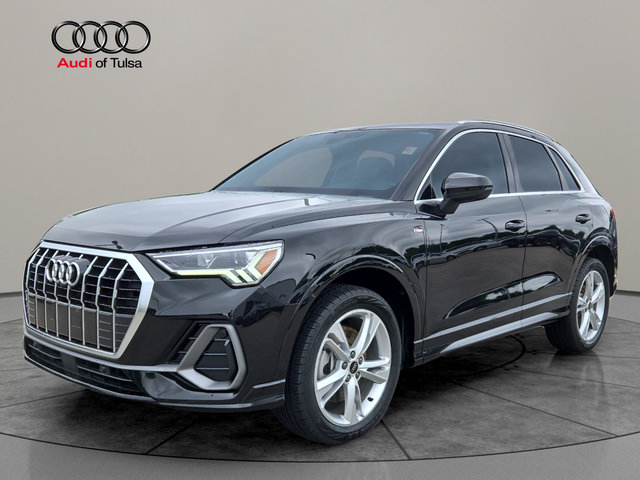 Used 2024 Audi Q3 2.0T Premium Plus w/ Premium Plus Package AWD/4WD image 3