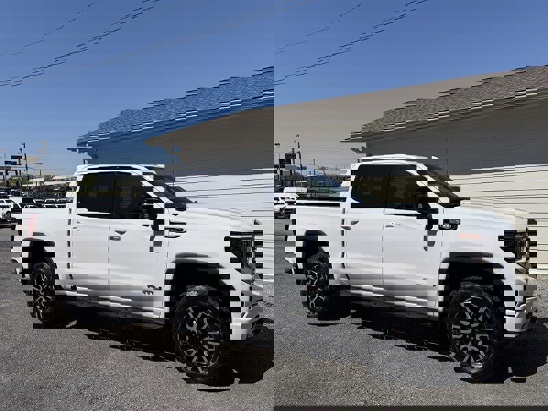 Used 2024 GMC Sierra 1500 AT4 w/ Technology Package image 2