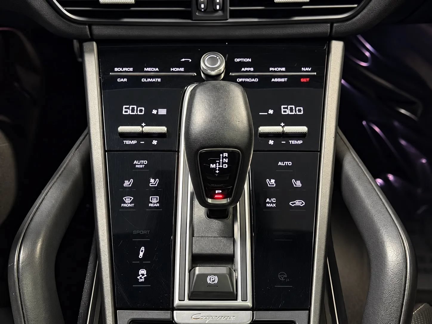 Used 2020 Porsche Cayenne Turbo AWD/4WD image 53