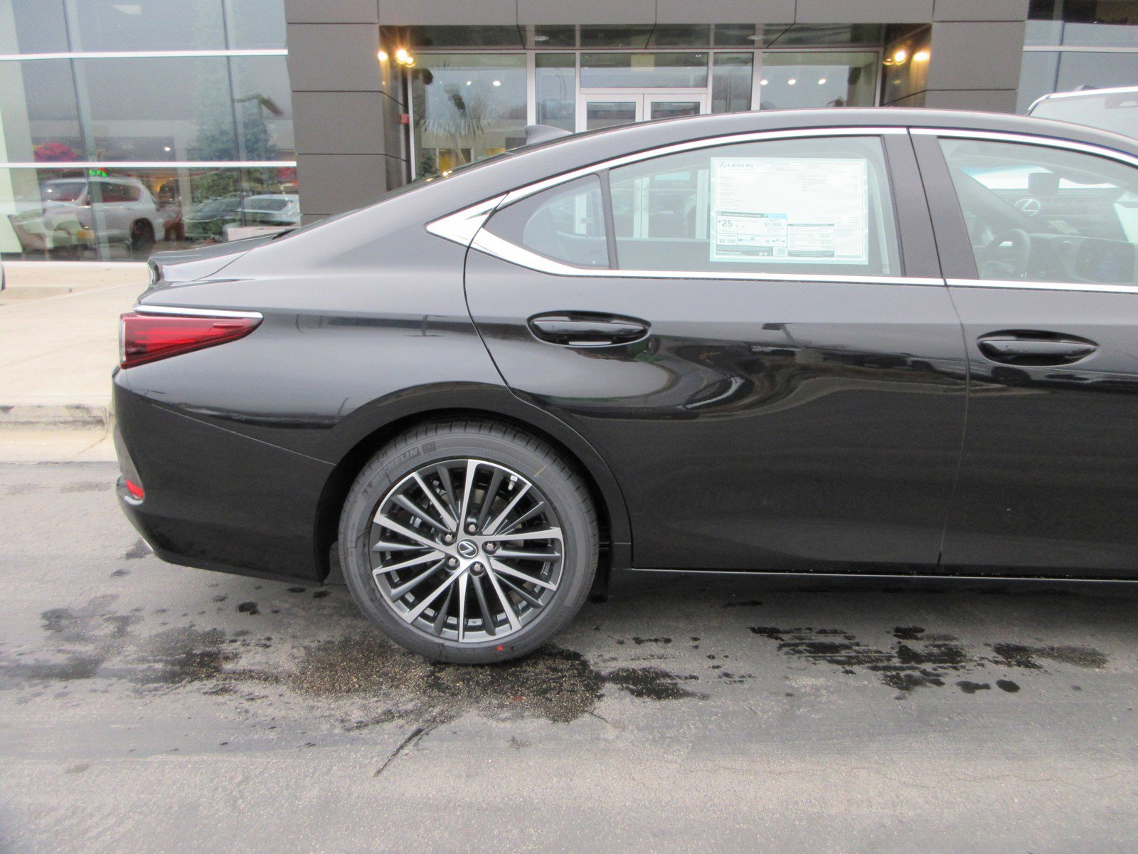 New 2025 Lexus ES 350 w/ Premium Package image 10