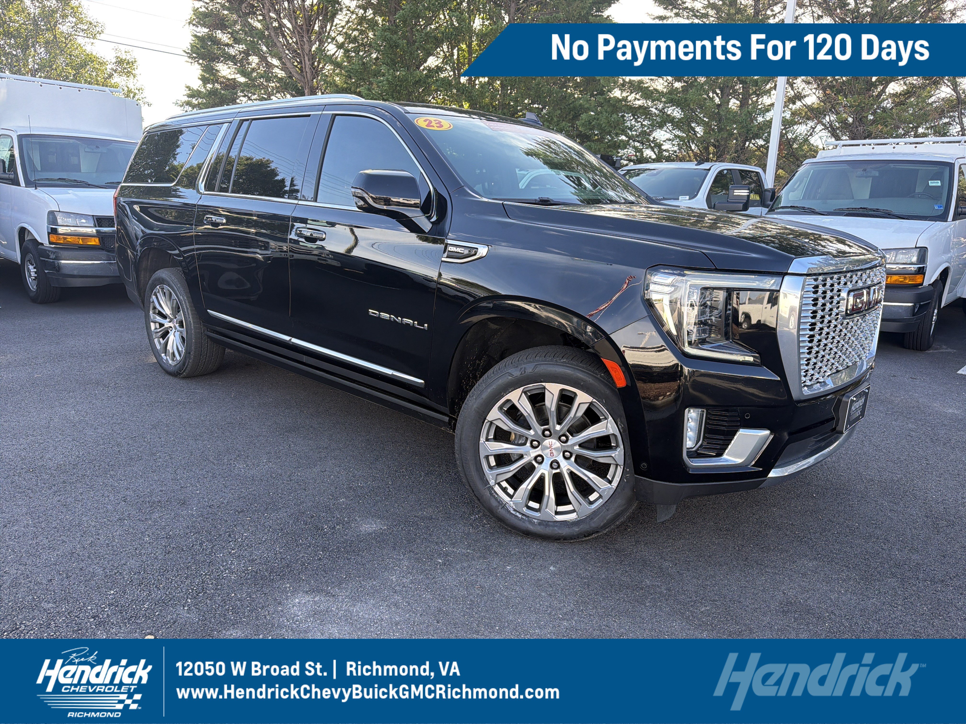 Used 2023 GMC Yukon XL Denali w/ Advanced Technology Package AWD/4WD image 1