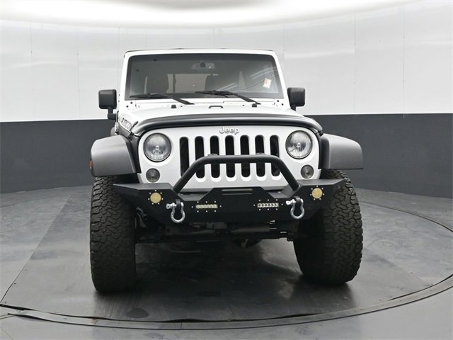 Used 2015 Jeep Wrangler Unlimited Rubicon image 9