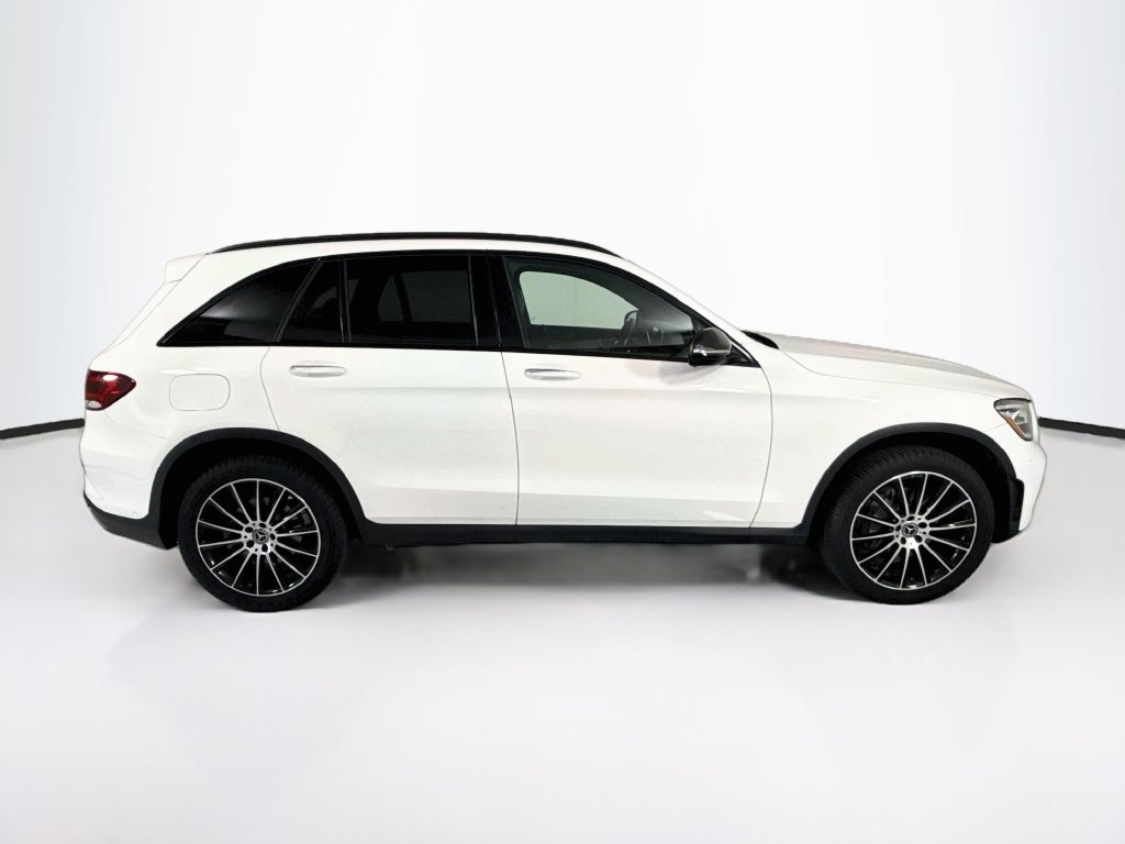 Used 2021 Mercedes-Benz GLC 300 image 4