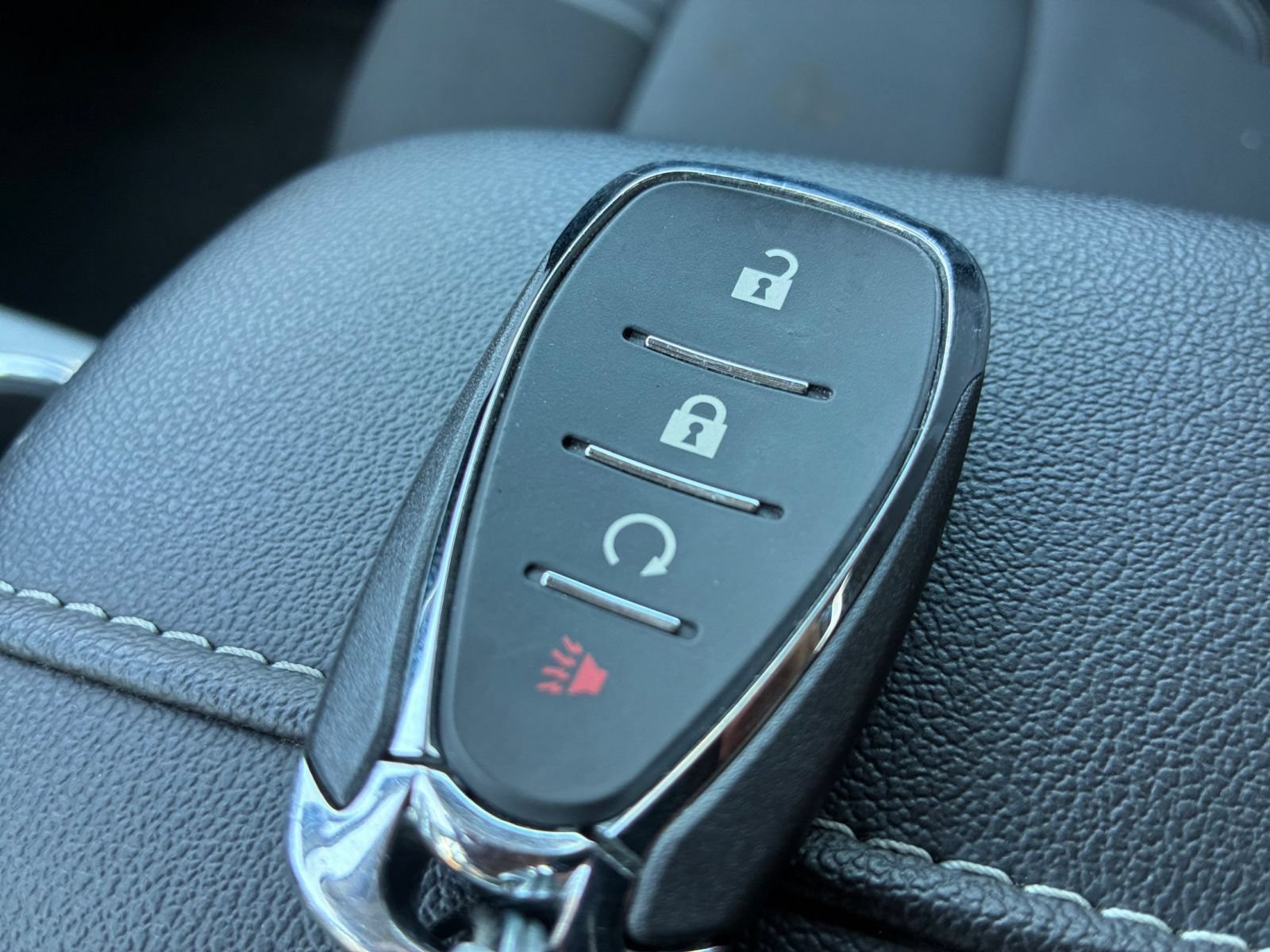 Used 2025 Chevrolet Blazer LT FWD image 21