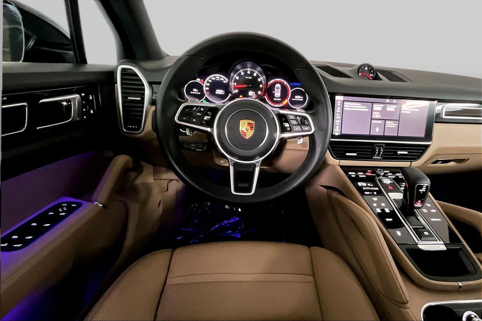 Used 2021 Porsche Cayenne AWD/4WD image 6
