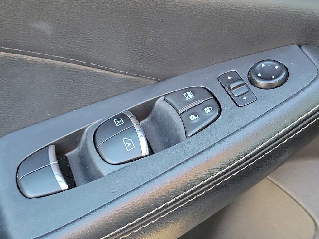 Used 2023 Nissan Maxima SV w/ Floor Mat Group FWD image 14