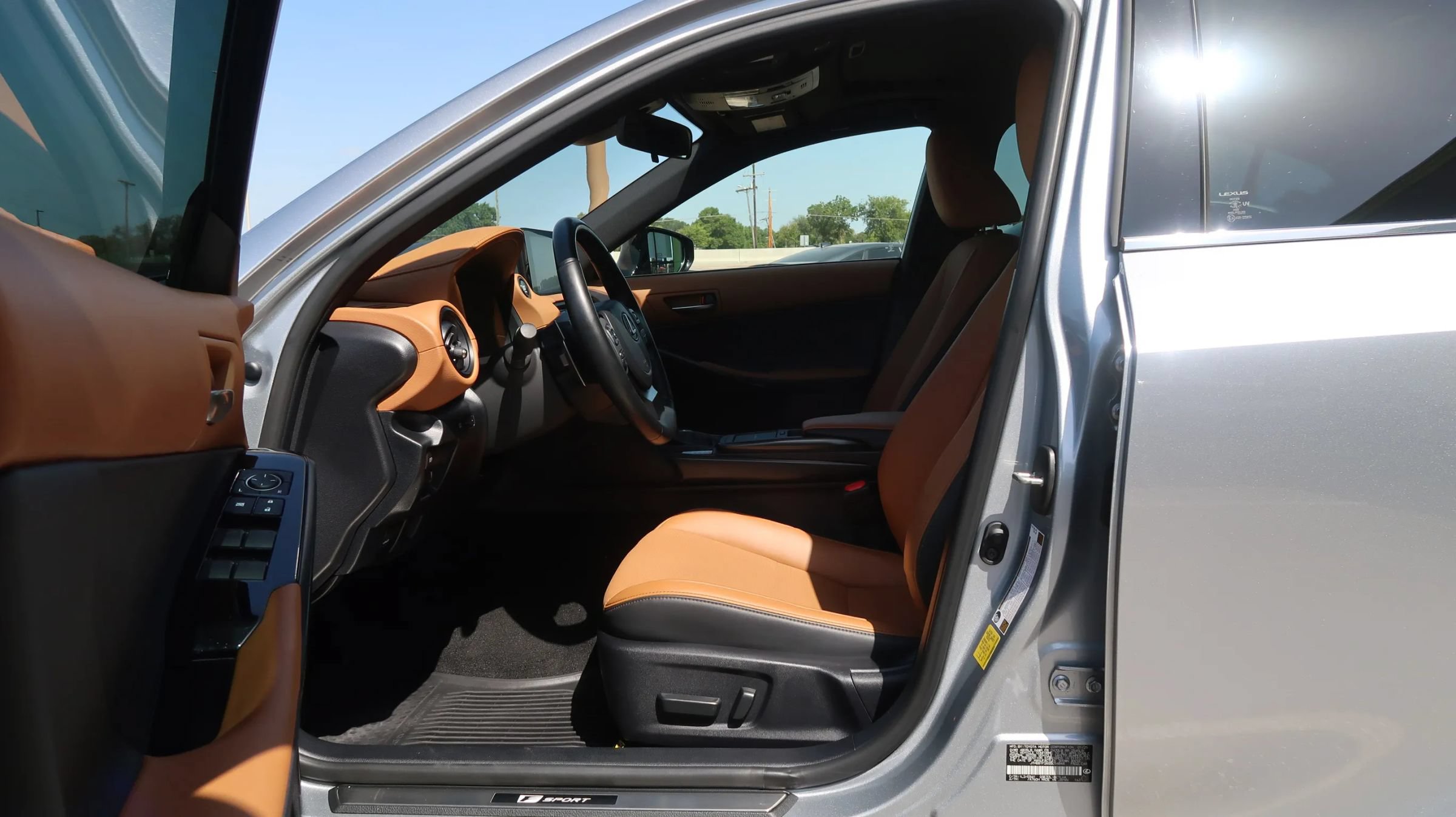 Used 2025 Lexus IS 300 F Sport AWD/4WD image 16