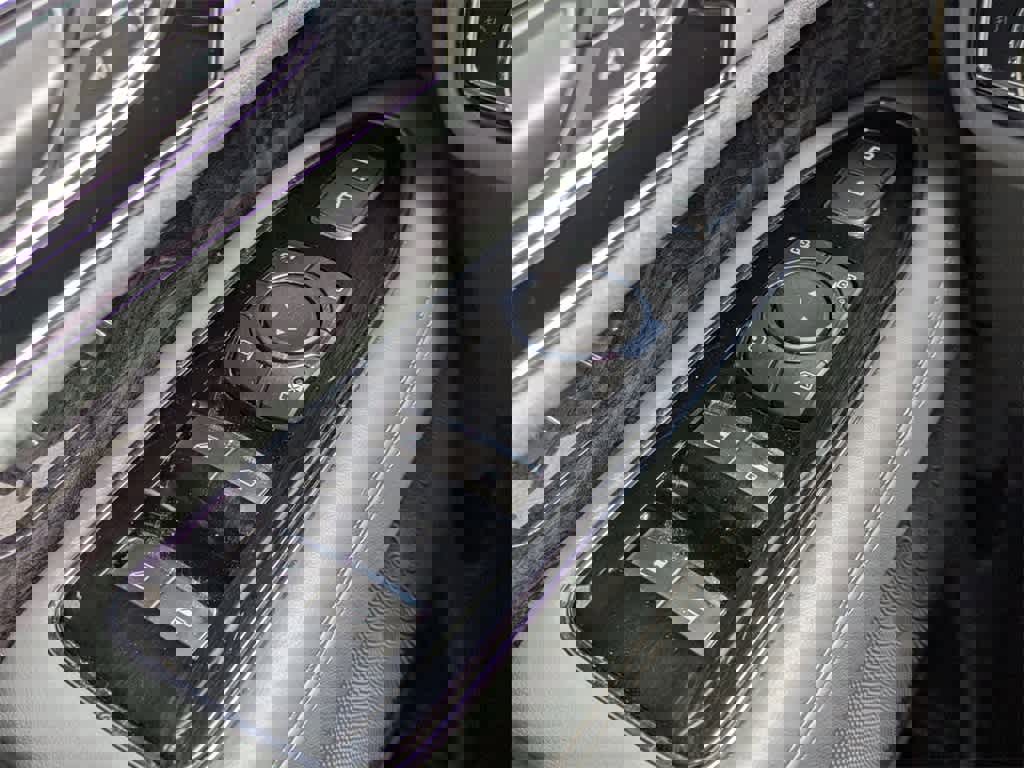 Used 2020 Lincoln Navigator Reserve w/ Luxury Package image 38