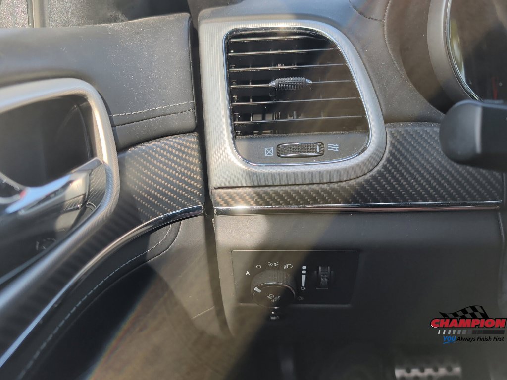 Used 2018 Jeep Grand Cherokee SRT AWD/4WD image 35