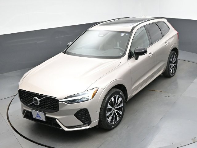 Used 2024 Volvo XC60 B5 Plus w/ Climate Package AWD/4WD image 45