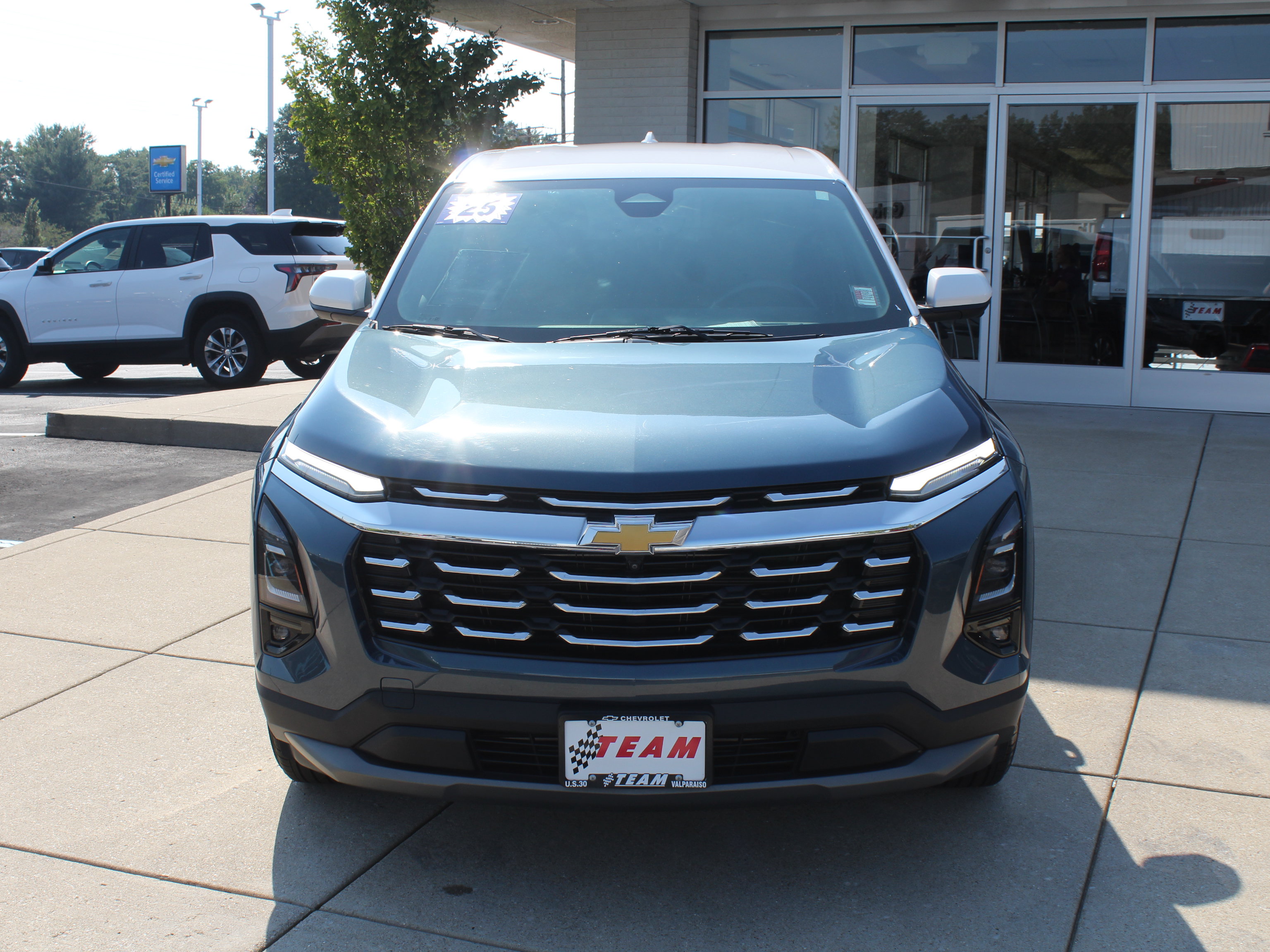 Used 2025 Chevrolet Equinox LT w/ Safety and Technology Package AWD/4WD image 11